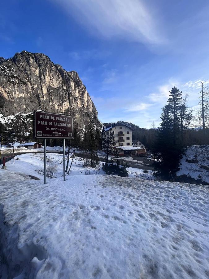 Hotel Al Sasso Di Stria Andraz Bagian luar foto