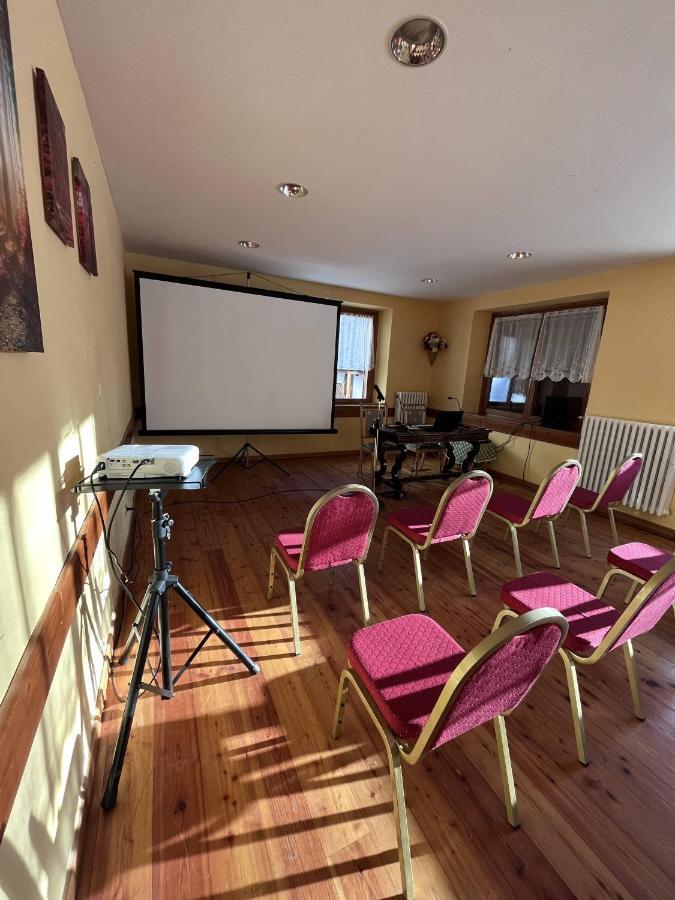 Hotel Al Sasso Di Stria Andraz Bagian luar foto