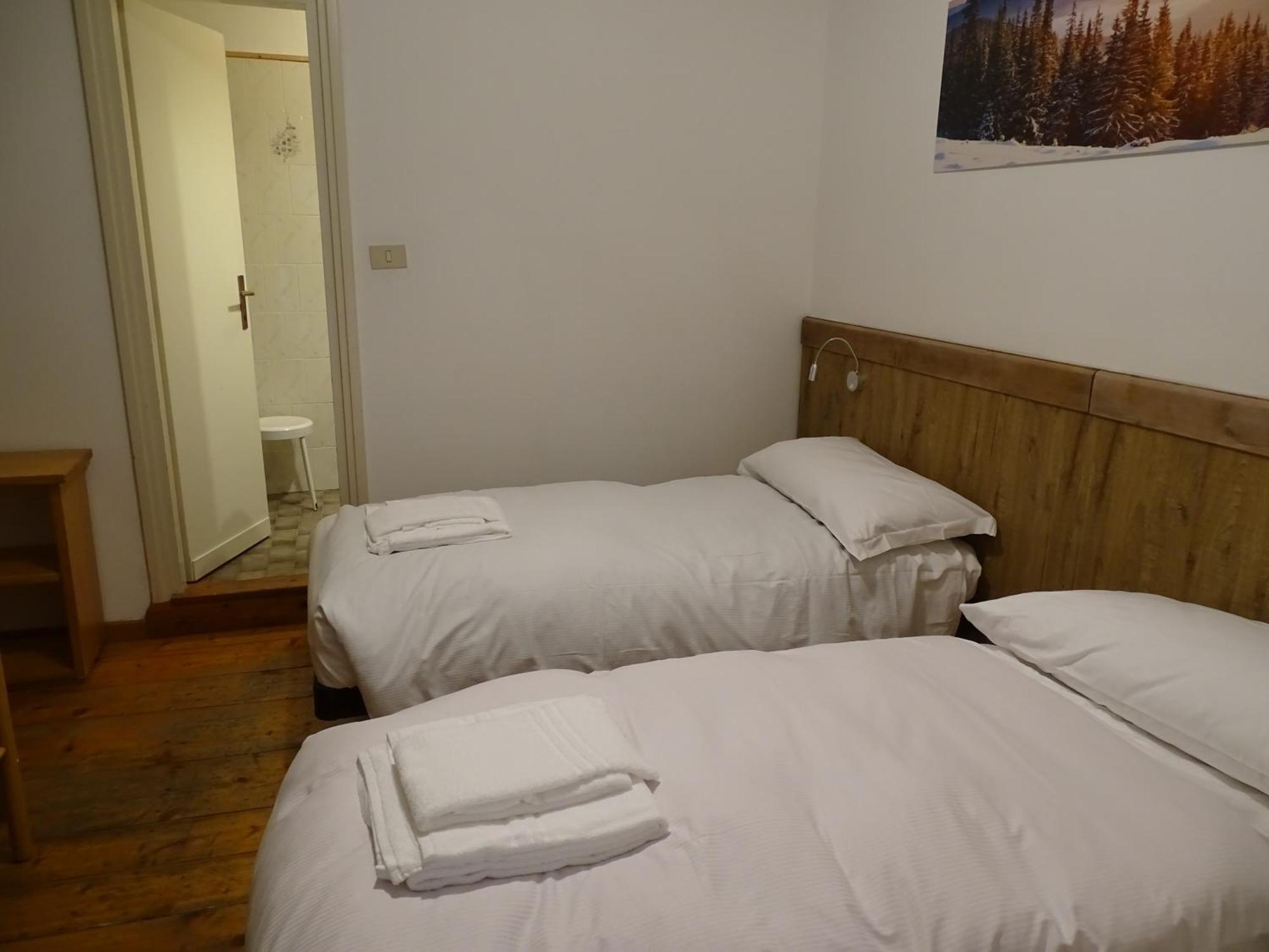 Hotel Al Sasso Di Stria Andraz Ruang foto